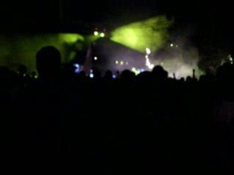 Vitalic play bay of figs -marc houle- electro uzes