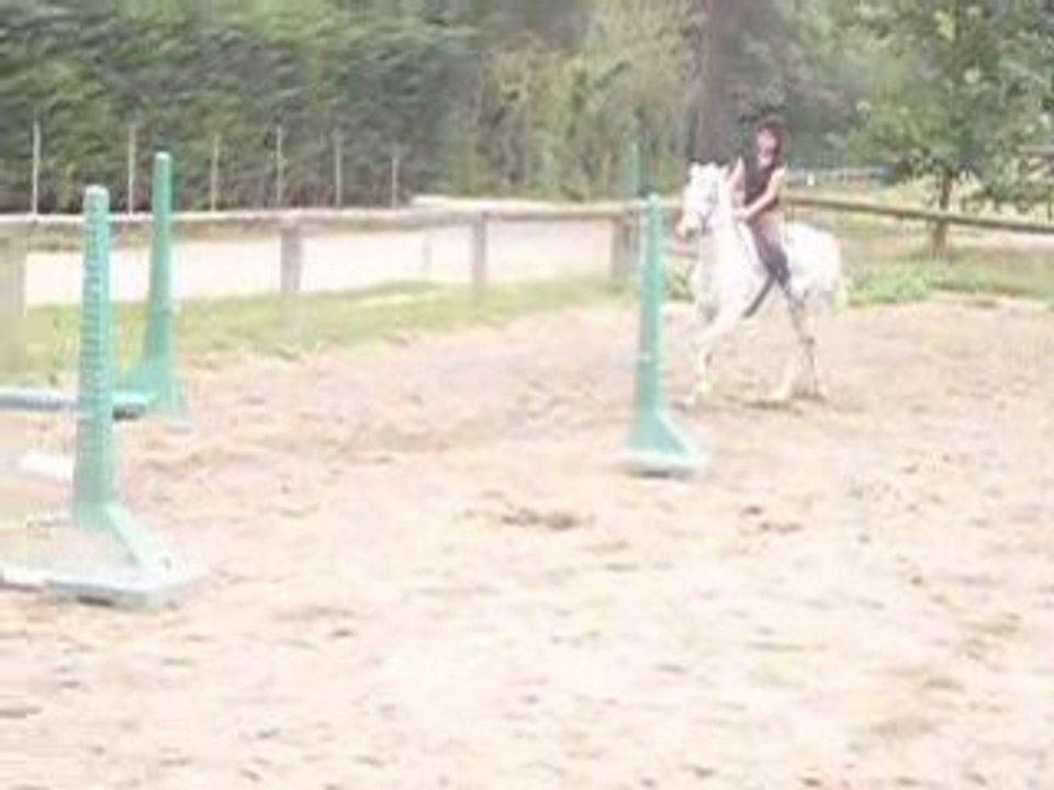 moi en saut avec ma juju