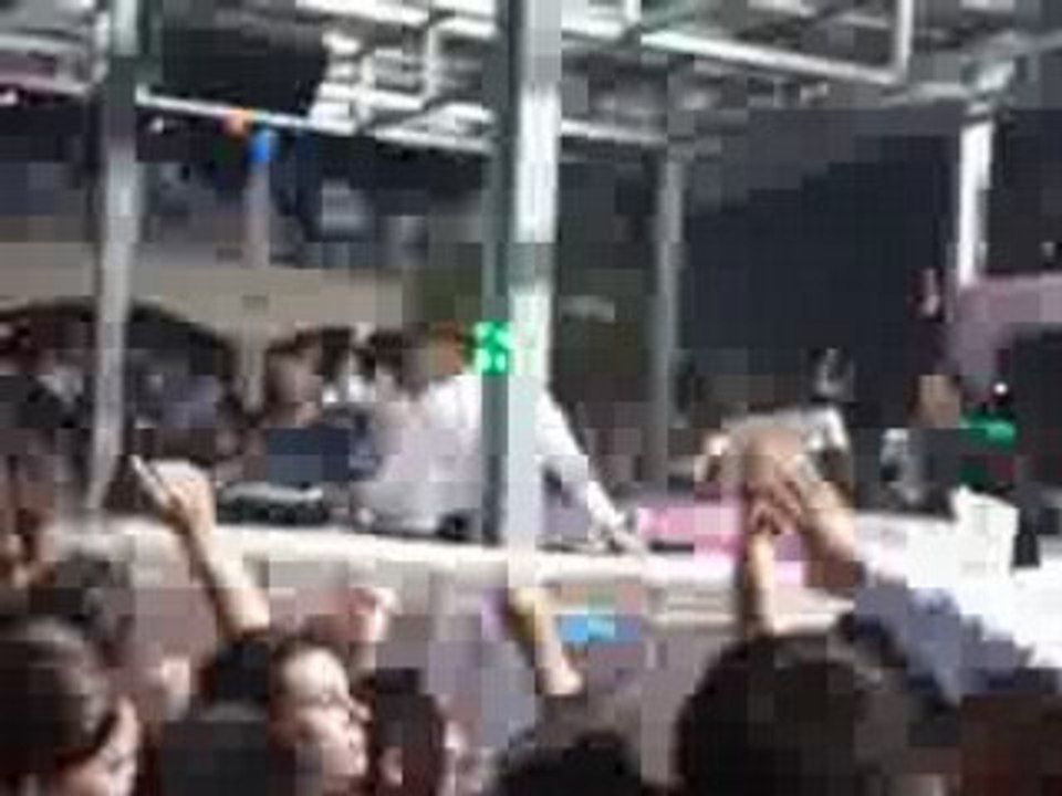 Martin Solveig danse !