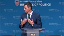 Pedro Sánchez pide leyes contra los tecno-oligarcas
