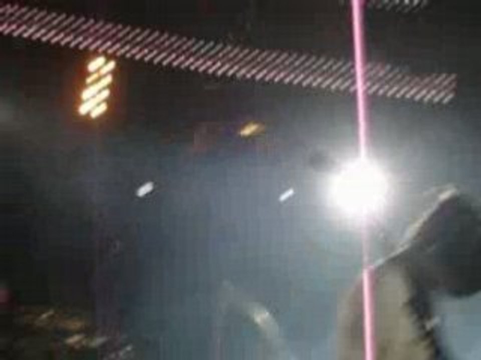 1 rang Ambre!! TOm qui chante =D!! TH