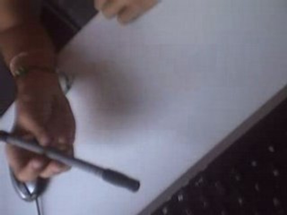 PEN SPINNING by louis thumbaround and reverse