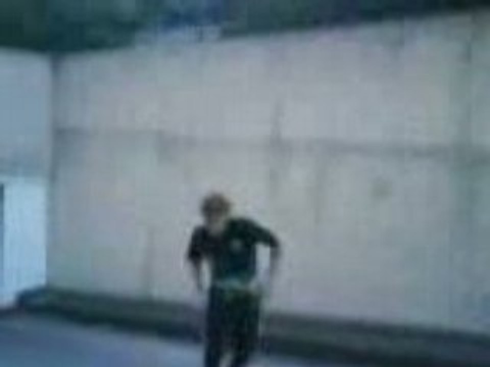 1 saut de ouf  fait par OUF MAN