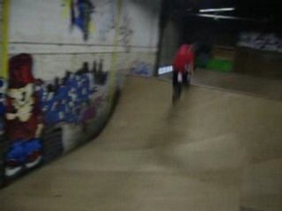 quentin ( je crois ) sur rampe en bmx