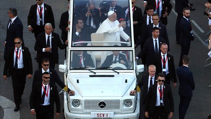 Direct : suivez la déambulation du Pape Léon XIV dans les rues de Paris