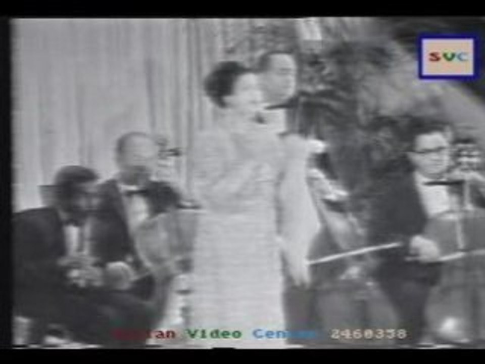 Oum Kalthoum  (part 5)ام كلثوم - بعيد عنك