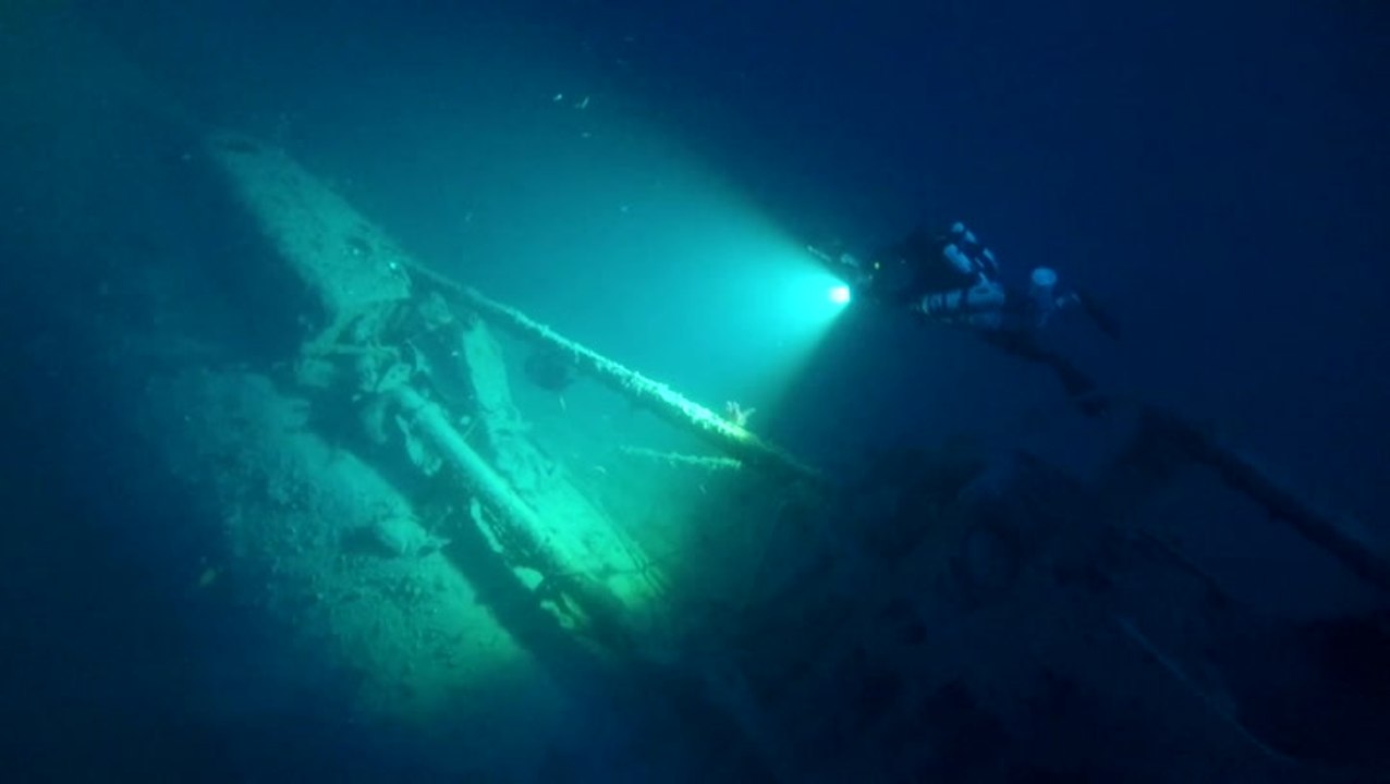 Divers Discover 'HMS Urge' - video Dailymotion