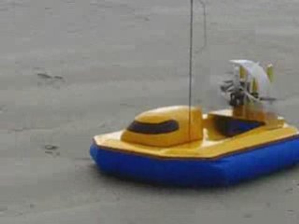 Hovercraft  RC / aeroglisseur RC