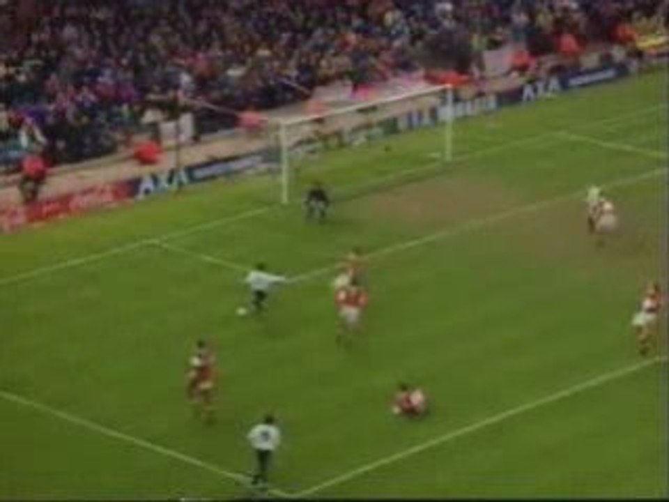 RYAN GIGGS SOLO RUN