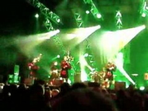Red Hot Chili Pipers a Lorient