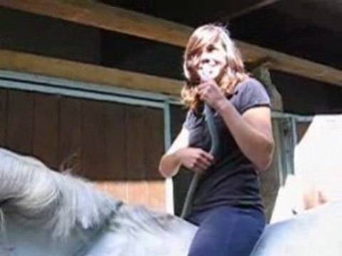 Louise chante à Penfrat xD