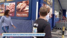 Grupo faz compras para idosos não saírem de casa
