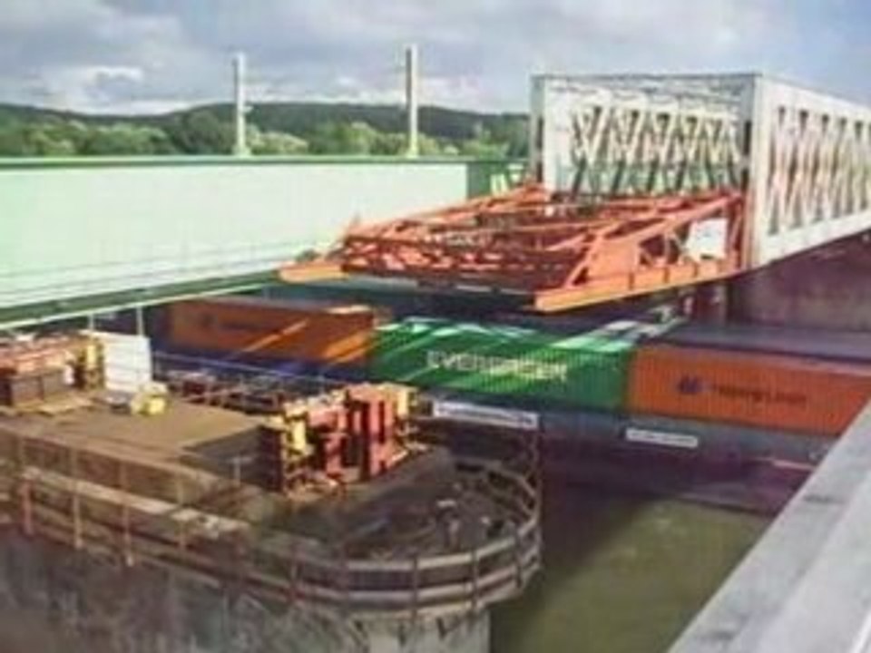 OISSEL : LA FIN DU VIADUC SNCF - L'ENTRE-DEUX-RIVES