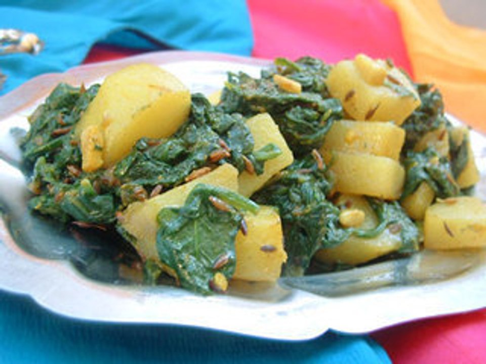 Aloo palak pommes de terre épinards