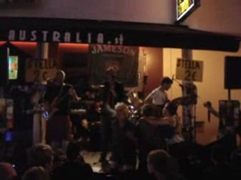 Kenata- You're gonna be my girl (jet cover)