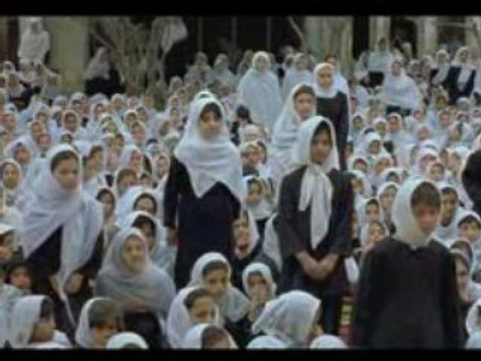 A LAS CINCO DE LA TARDE (2003)