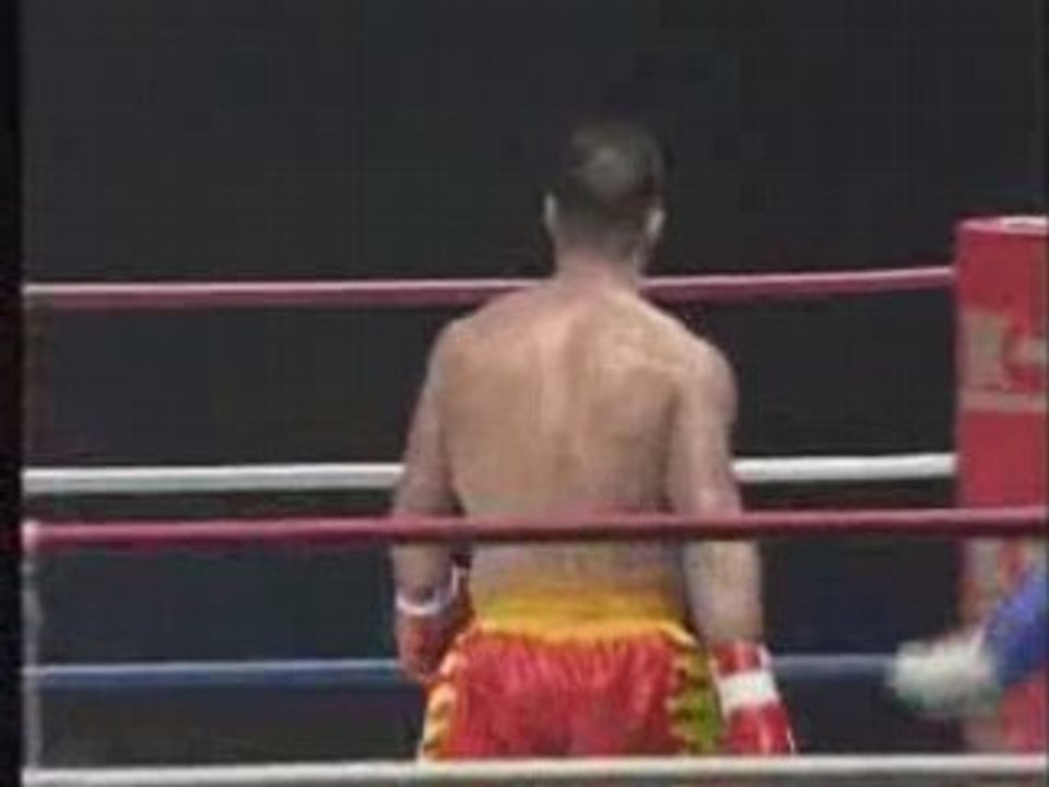 ANDY HUG VS TSUYOSHI NAKASAKO