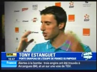 JO Pekin tony Estanguet porte drapeaux équipe de france