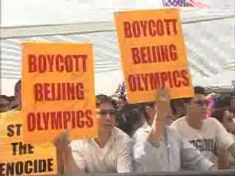 抵制奥运 纽约藏人中领馆前抗议