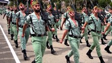 El Ritmo de la Legión: ¿Por Qué Marchan Así?