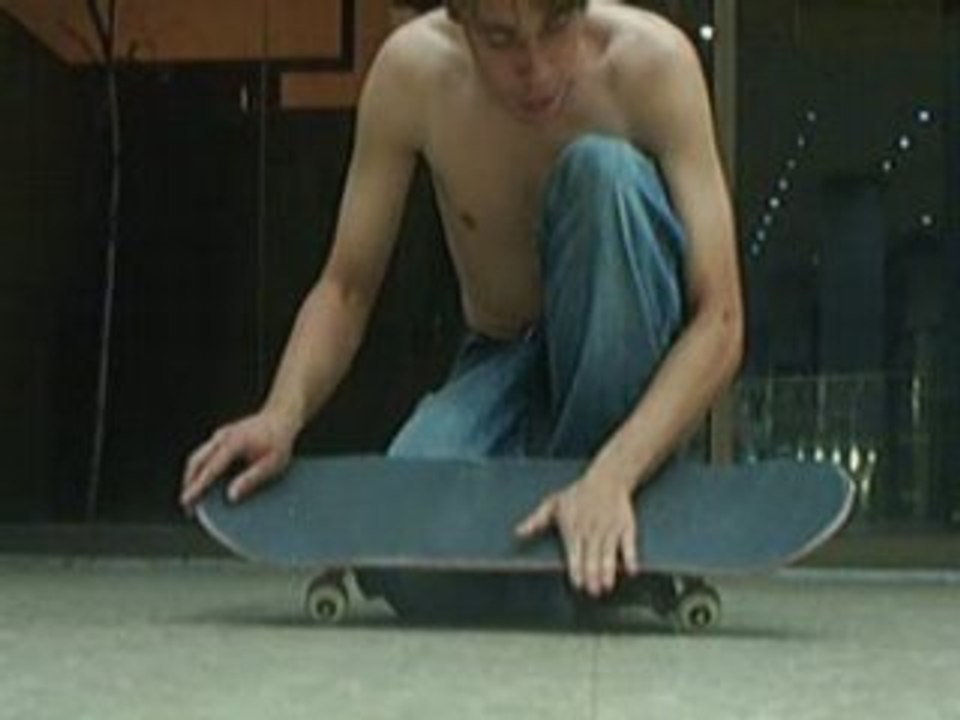 How to varial heel flip