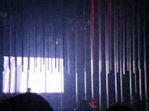 Radiohead live, Tom Yorke, Paris 10/06/08