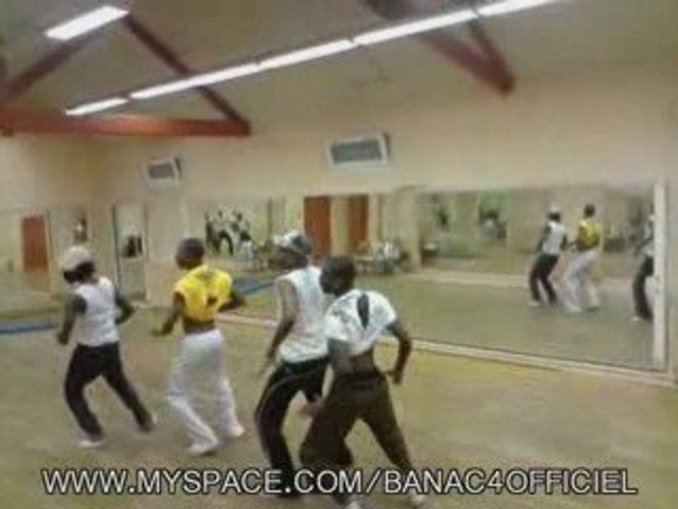 Bana C4 présente La Danse Du coq----Coupé Décalé