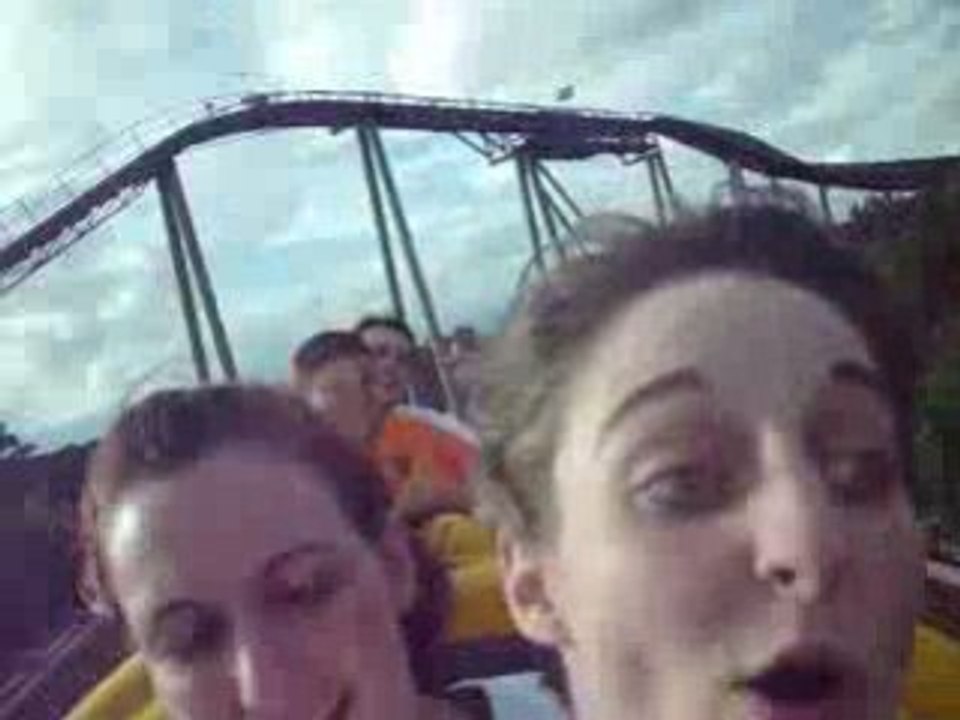 PARC ASTERIX LA TRACE DU HOURRA