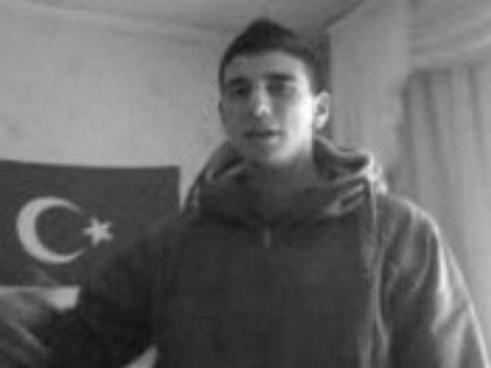 CAGDAS """" Bu Gece Zor Geliyor Bana""""" Texte By Ossi