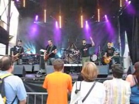 Longue Distance à Dinan - La Ziguezon