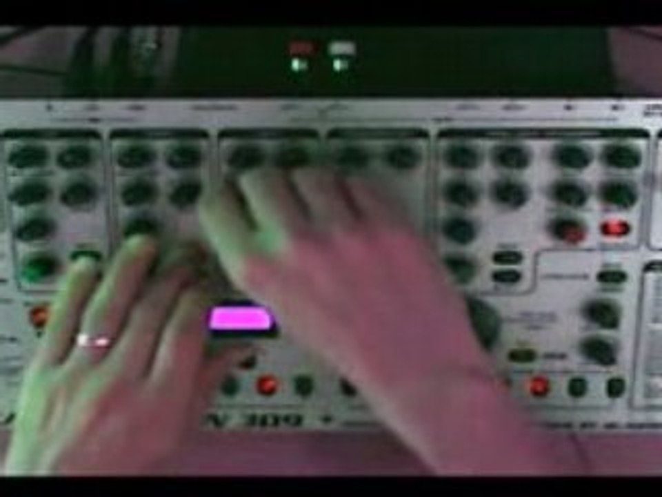 QUASIMIDI RAVEOLUTION 309