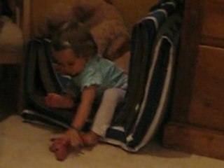 loulou met ses chaussures