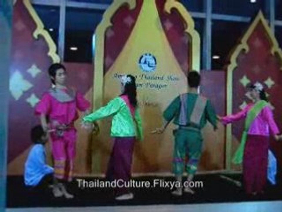 Thai Bamboo Dance