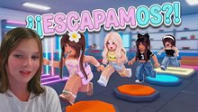 Escapamos de la escuela en un obby... 4 villanas: Bella, Hifzy, Paddle y Lacey. ¡Fíjate bien!