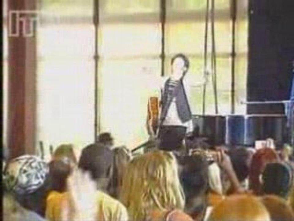 Samples from the Sugababes, a Cruise cameo and Beatles bits