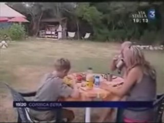 Reportage  RICO PLAGE CORSE  YOURTE CONTEMPORAINE