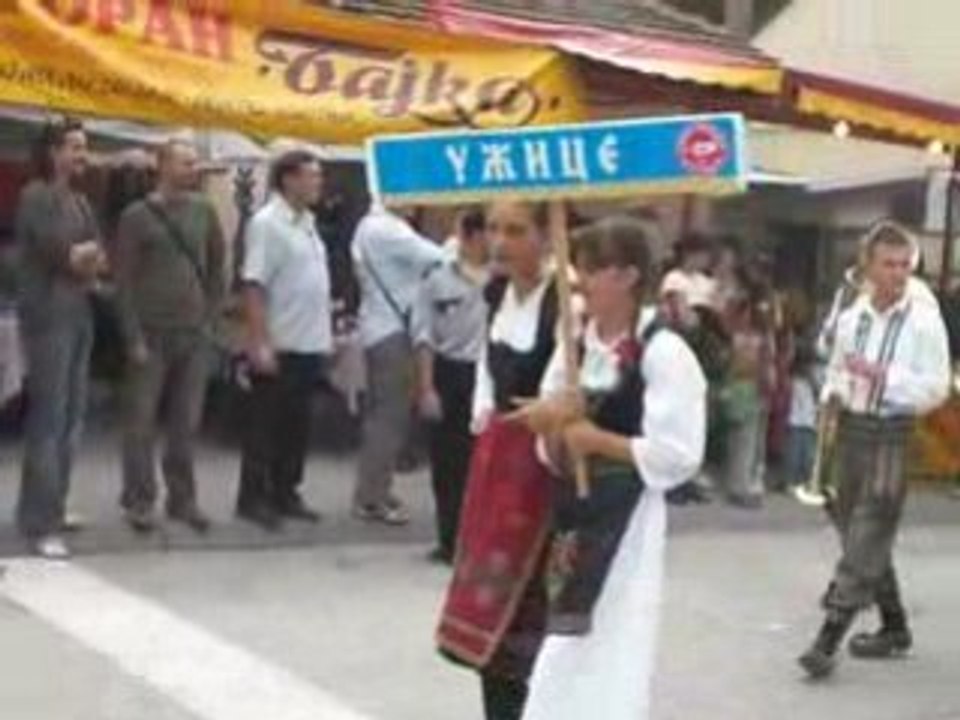 Défilé des fanfares à Guca