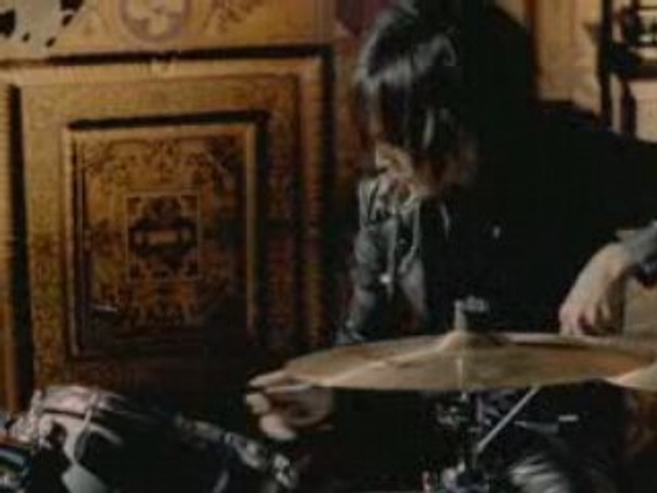 the GazettE - Cassis