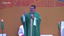 Padre recolhe bala perdida durante missa em Vitória