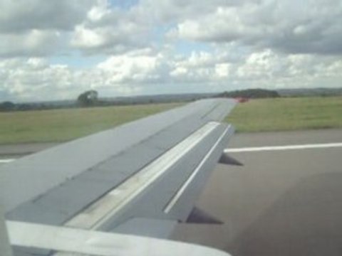 Bmibaby Boeing 737-300 takeoff from East Midlands