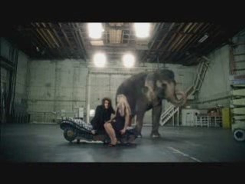 Britney Spears - VMA MTV (Commercial 1)