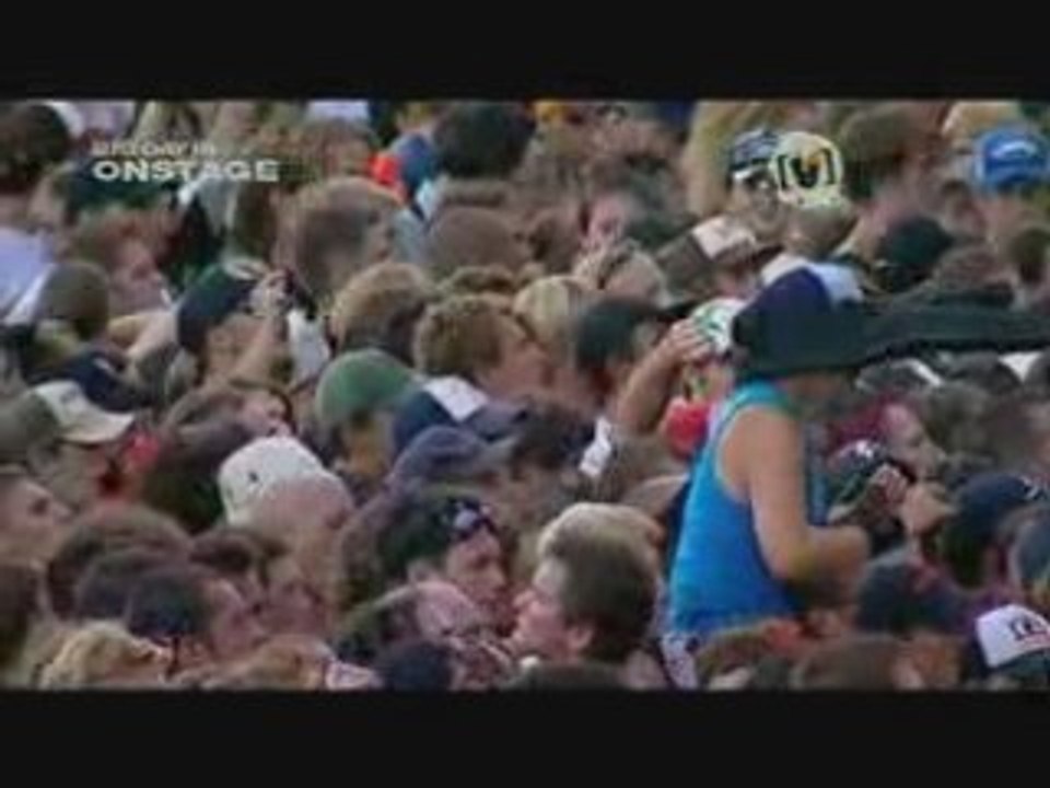 System Of A Down - Aerials (live bdo sydney 26.01.2005)