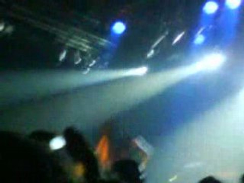AS I LAY DYING - THE SOUND OF TRUTH  (LIVE IN ZURICH :D <3)