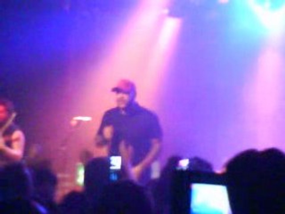 KILLSWITCH ENGAGE - THE ARMS OF SORROW (LIVE IN ZURICH :D )