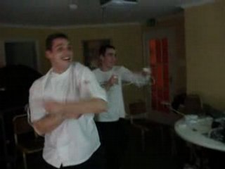 on fait une pause!!!! la wii sa fatigue