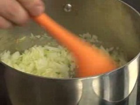 Faire suer un oignon