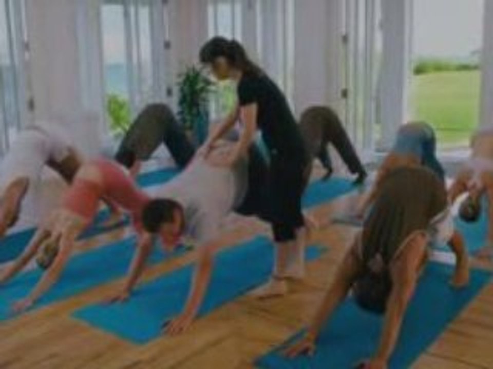 Kristen Bell - Yoga