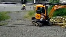 Railway: The fascination of machines for children (O fascínio das máquinas nas crianças)