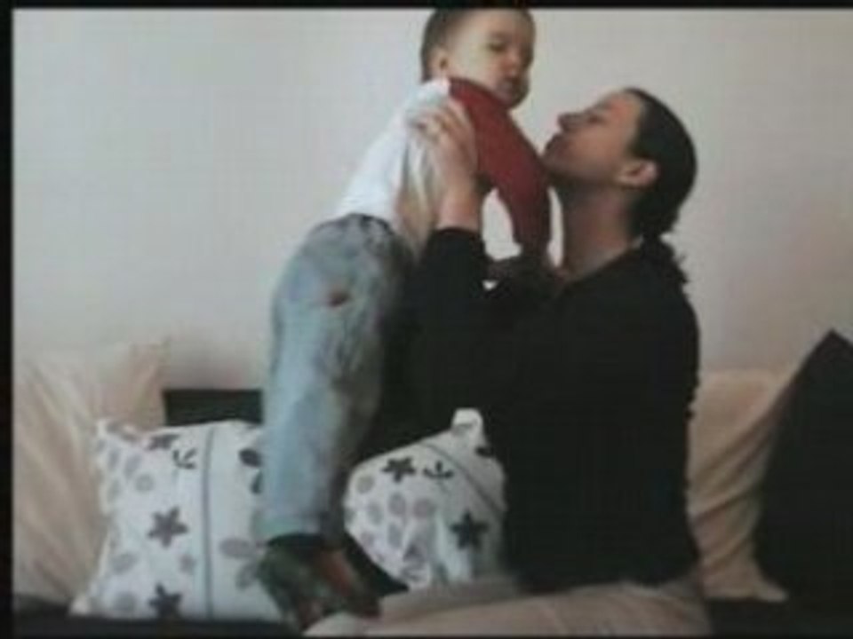 Un gars une fille - un mouflet