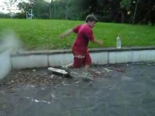 Moi 90front de muret au sol